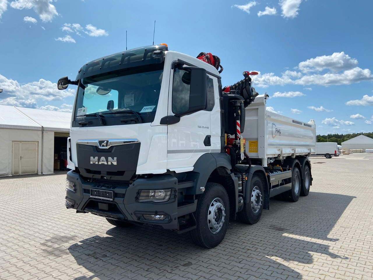 MAN TGS 35.440 DREISEITENKIPPER MIT FASSI F275.026 - قلابات, شاحنة كرين: صور 3 MAN TGS 35.440 DREISEITENKIPPER MIT FASSI F275.026 - قلابات, شاحنة كرين: صور 3