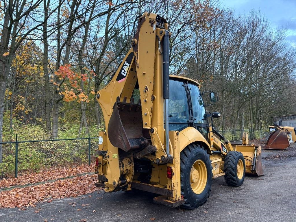 CAT 432E - حفار متعدد الاستخدام: صور 4 CAT 432E - حفار متعدد الاستخدام: صور 4