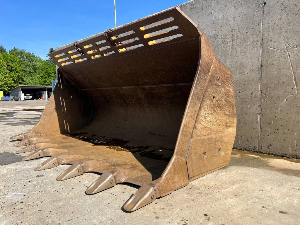 CAT 980 bucket - بكت - آلات البناء: صور 1 CAT 980 bucket - بكت - آلات البناء: صور 1