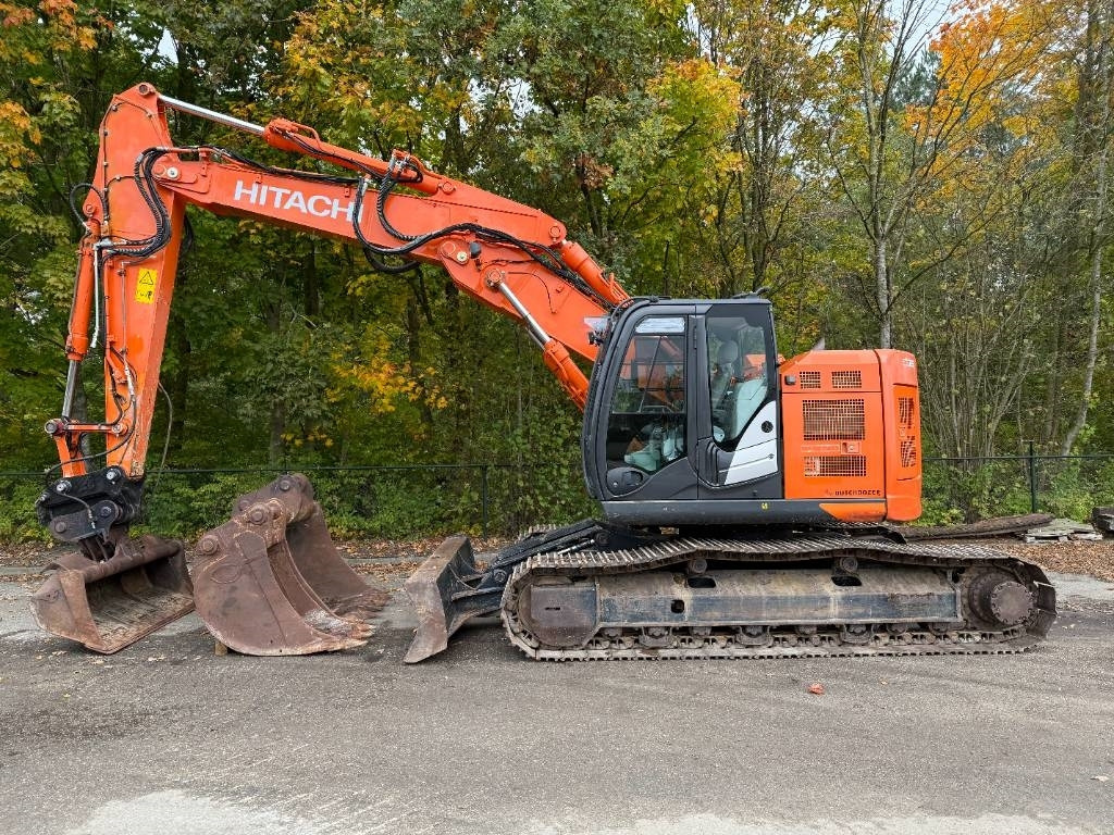 Hitachi ZX 225 US LC-6  - حفارات زحافة: صور 2 Hitachi ZX 225 US LC-6  - حفارات زحافة: صور 2