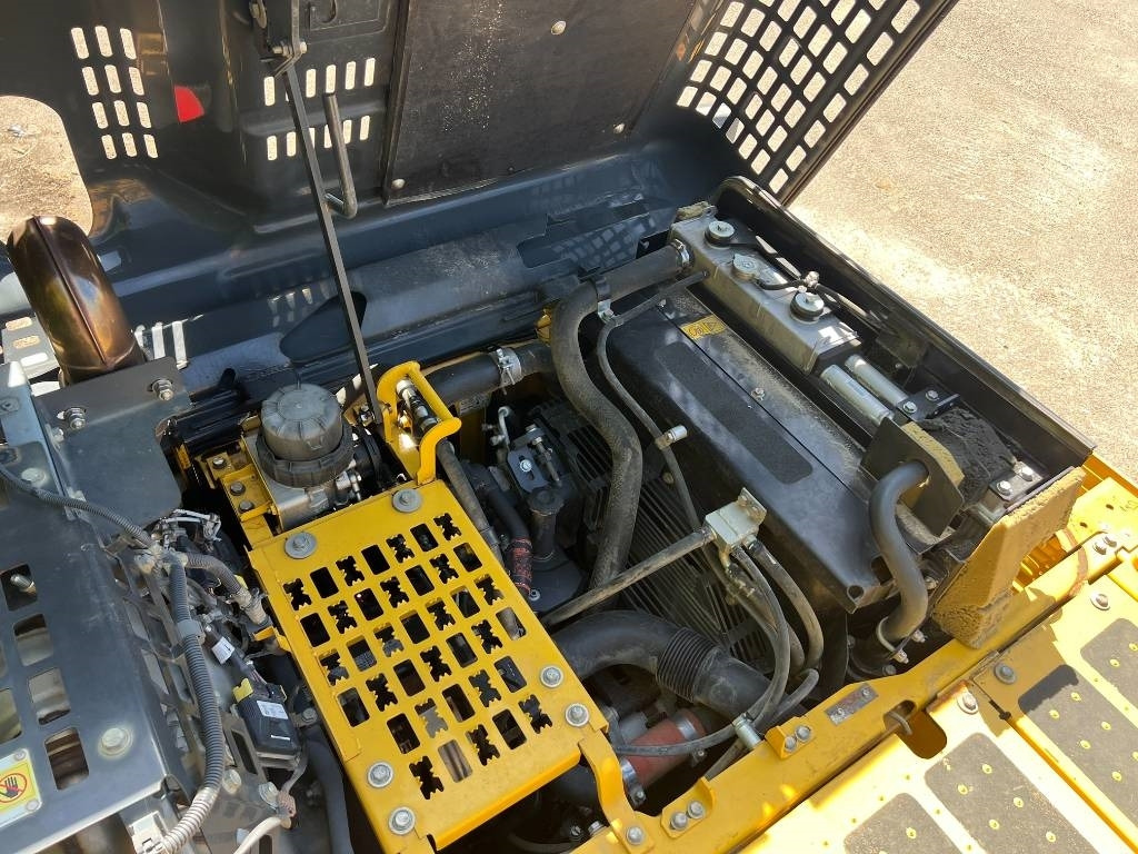 حفارات زحافة Komatsu PC290LC-11: صور 32