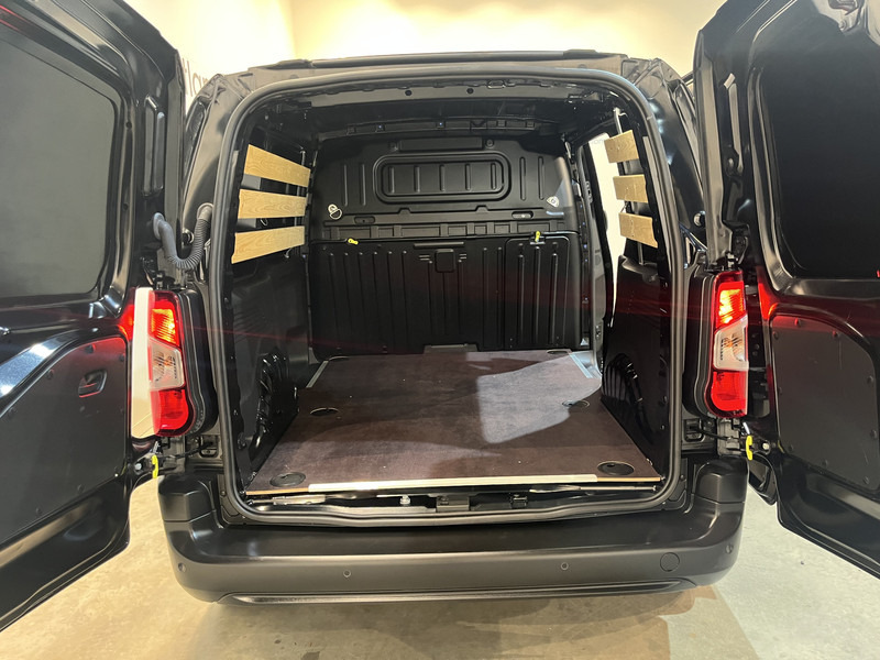 Fiat Doblò 1.5D 130pk L1 Automaat / Euro 6 / Airco / Cruise Control / CarPlay / Camera / 3-Zits / 13.300 KM !! - فان المدمجة: صور 5 Fiat Doblò 1.5D 130pk L1 Automaat / Euro 6 / Airco / Cruise Control / CarPlay / Camera / 3-Zits / 13.300 KM !! - فان المدمجة: صور 5