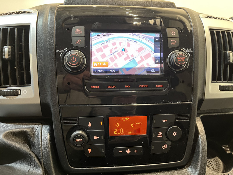 فان المدمجة Fiat Ducato 2.3 MultiJet L2H2 120 PK / Euro 6 / Airco / Camera / Cruise Control / Trekhaak / Navigatie / 3-Zits / 72.600 KM !!: صور 7