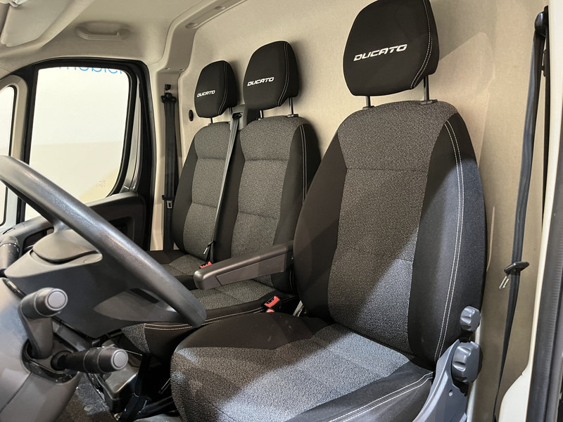 فان المدمجة Fiat Ducato 2.3 MultiJet L2H2 120 PK / Euro 6 / Airco / Camera / Cruise Control / Trekhaak / Navigatie / 3-Zits / 72.600 KM !!: صور 6
