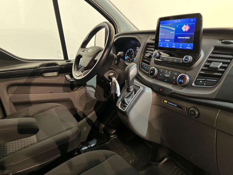 Ford Transit Custom 2.0 TDCI L1H1 Trend 130 PK Automaat / CarPlay / Camera / Airco / Cruise Control / Trekhaak / LMV / Navigatie / Klep / 3-Zits / 80.350 KM !! / BPM VRIJ !! - فان المدمجة: صور 3 Ford Transit Custom 2.0 TDCI L1H1 Trend 130 PK Automaat / CarPlay / Camera / Airco / Cruise Control / Trekhaak / LMV / Navigatie / Klep / 3-Zits / 80.350 KM !! / BPM VRIJ !! - فان المدمجة: صور 3