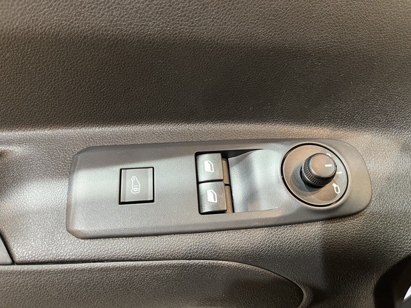فان المدمجة, فان كهربائية Peugeot e-Partner Premium Long 50 kWh / 100% Elektrisch / Airco / Cruise Control / PDC / Navigatie / CarPlay/ 2.500 KM !!: صور 12