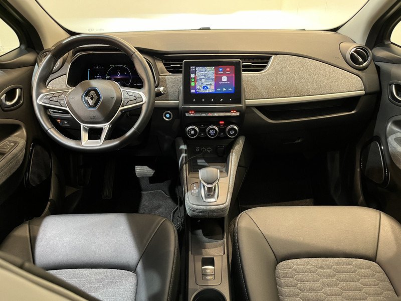 Renault ZOE R110 Experience 52 kWh (Huuraccu) / CarPlay / Camera / Airco / Cruise Control / LMV / Navigatie / 11.000 KM !! Prijs ex BTW € 11.500,- - هاتشباك: صور 2 Renault ZOE R110 Experience 52 kWh (Huuraccu) / CarPlay / Camera / Airco / Cruise Control / LMV / Navigatie / 11.000 KM !! Prijs ex BTW € 11.500,- - هاتشباك: صور 2