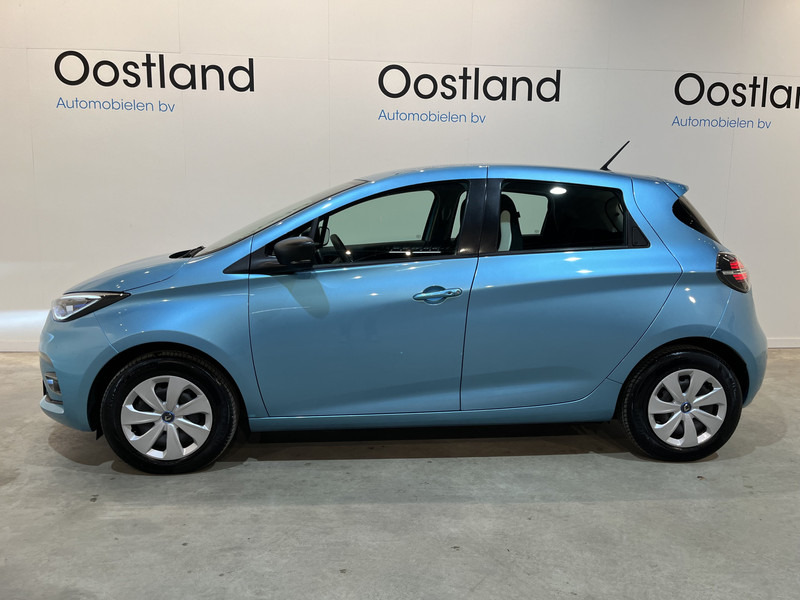Renault ZOE R110 Life 52 kWh (Accuhuur) / Carplay / Airco / Cruise Control / 100% elektrisch / 31.200 KM !! Prijs ex BTW € 7.850,- - هاتشباك: صور 2 Renault ZOE R110 Life 52 kWh (Accuhuur) / Carplay / Airco / Cruise Control / 100% elektrisch / 31.200 KM !! Prijs ex BTW € 7.850,- - هاتشباك: صور 2