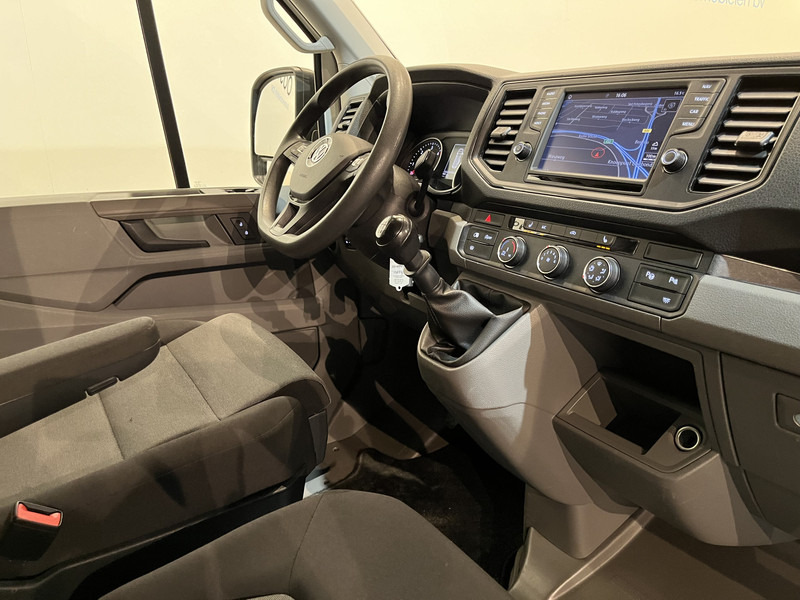 Volkswagen Crafter 35 2.0 TDI L3H3 180 PK Servicebus / Sortimo Inrichting / Euro 6 / Schuifdeur L + R / 220V. / Airco / Cruise Control / Camera / Trekhaak 3000 KG. / CarPlay / Navigatie - فان: صور 2 Volkswagen Crafter 35 2.0 TDI L3H3 180 PK Servicebus / Sortimo Inrichting / Euro 6 / Schuifdeur L + R / 220V. / Airco / Cruise Control / Camera / Trekhaak 3000 KG. / CarPlay / Navigatie - فان: صور 2
