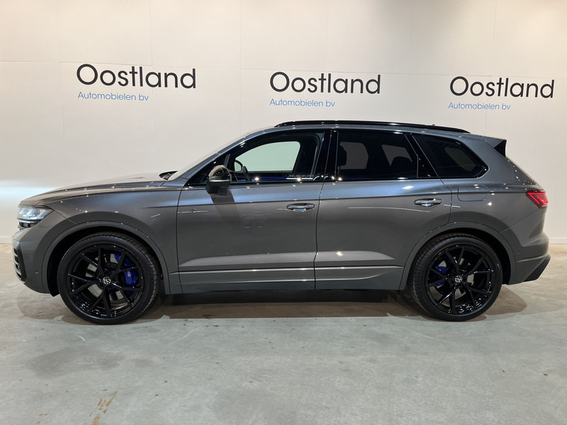 Volkswagen Touareg R 3.0 TSi 462 PK eHybrid 4MOTION Full Options / Luchtvering / IQ Matrix / 360 Camera / Panoramadak / Head-Up / Leder / Stoelventilatie / Stoelverwarming - سيارة دفع رباعي: صور 3 Volkswagen Touareg R 3.0 TSi 462 PK eHybrid 4MOTION Full Options / Luchtvering / IQ Matrix / 360 Camera / Panoramadak / Head-Up / Leder / Stoelventilatie / Stoelverwarming - سيارة دفع رباعي: صور 3
