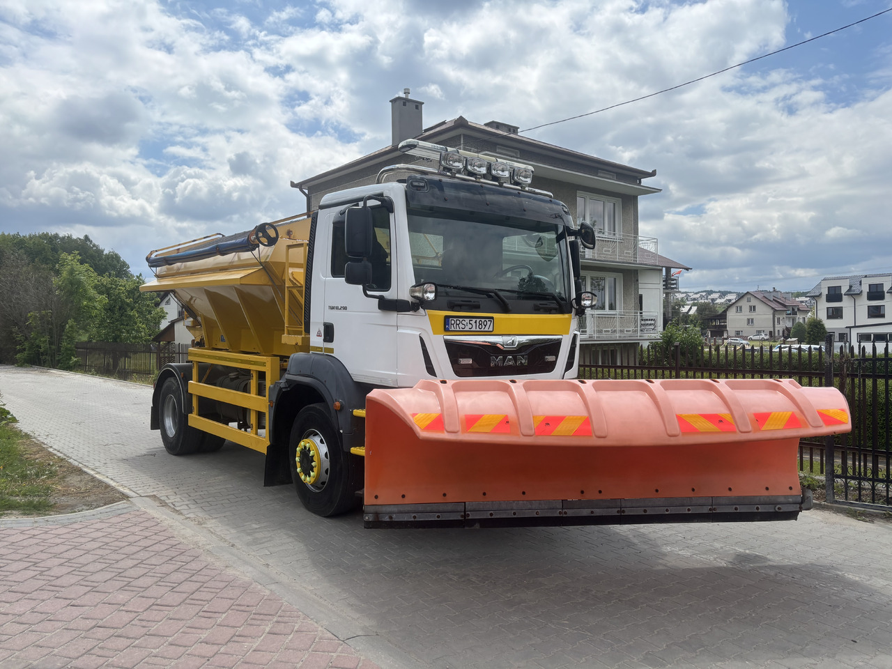 MAN TGM 18.290 4X4BB GRITTER/SPREADER PLOUGH ECON - جرافة ثلج: صور 1 MAN TGM 18.290 4X4BB GRITTER/SPREADER PLOUGH ECON - جرافة ثلج: صور 1