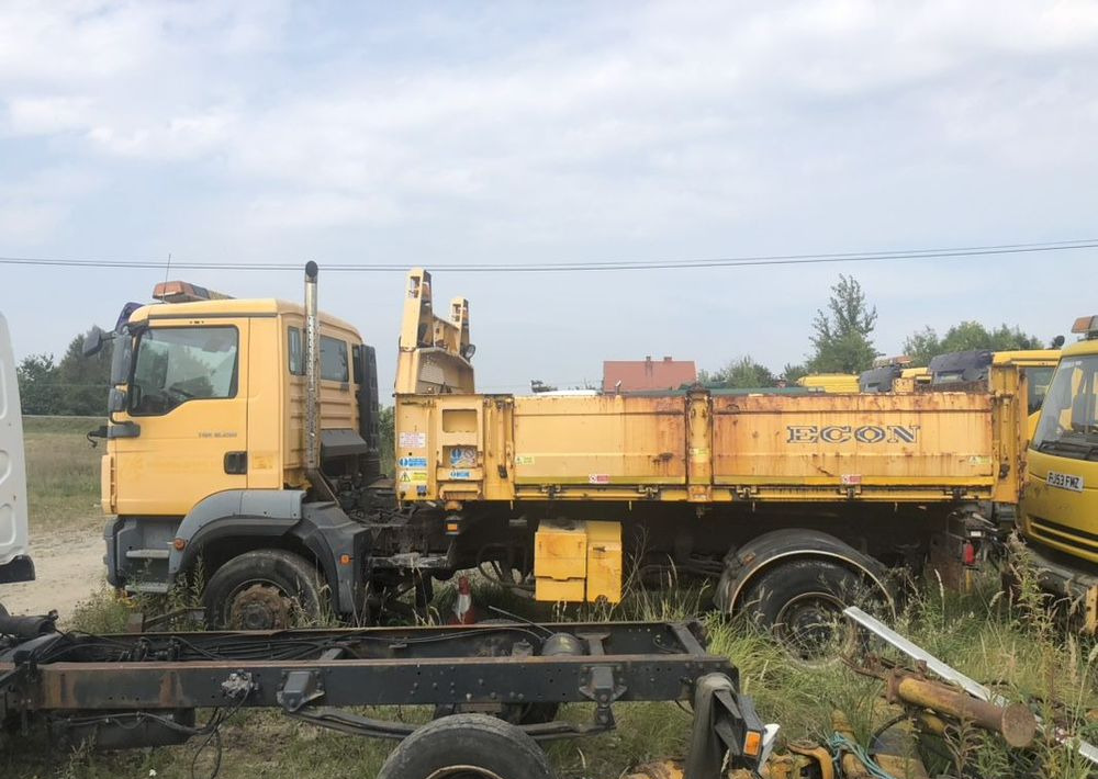 جرافة ثلج MAN TGM 18.290 4x4 piaskarka solarka wywrotka manual 2011: صور 15