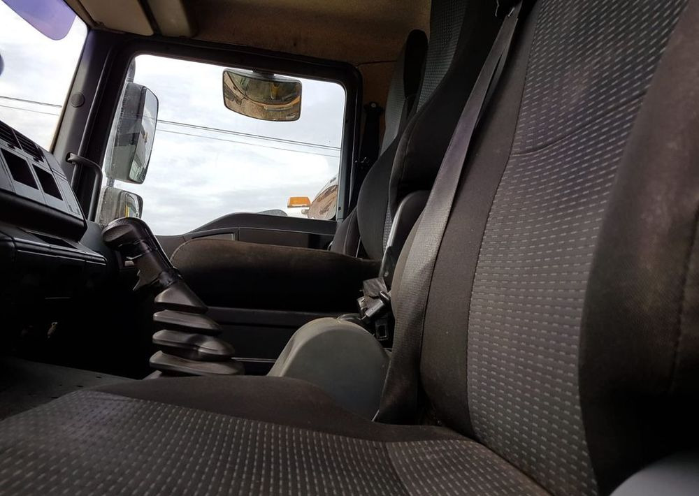 جرافة ثلج MAN TGM 18.290 4x4 piaskarka solarka wywrotka manual 2011: صور 9