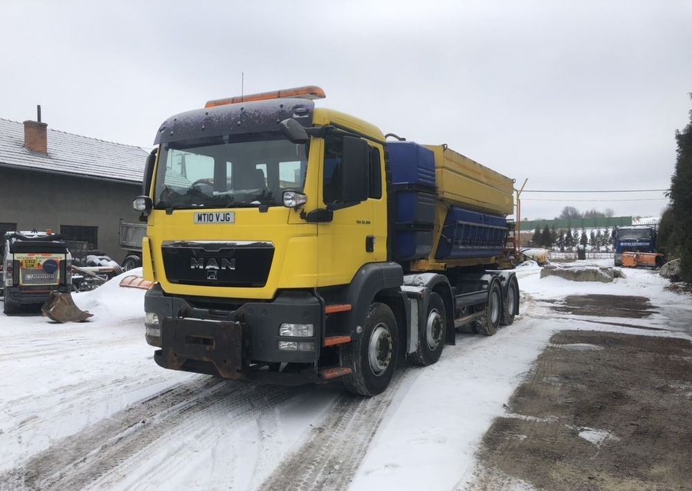 MAN TGS 32.360 8x4 piaskarka solarka schmidt euro5 pług - سيارة بلدية, شاحنة: صور 4 MAN TGS 32.360 8x4 piaskarka solarka schmidt euro5 pług - سيارة بلدية, شاحنة: صور 4