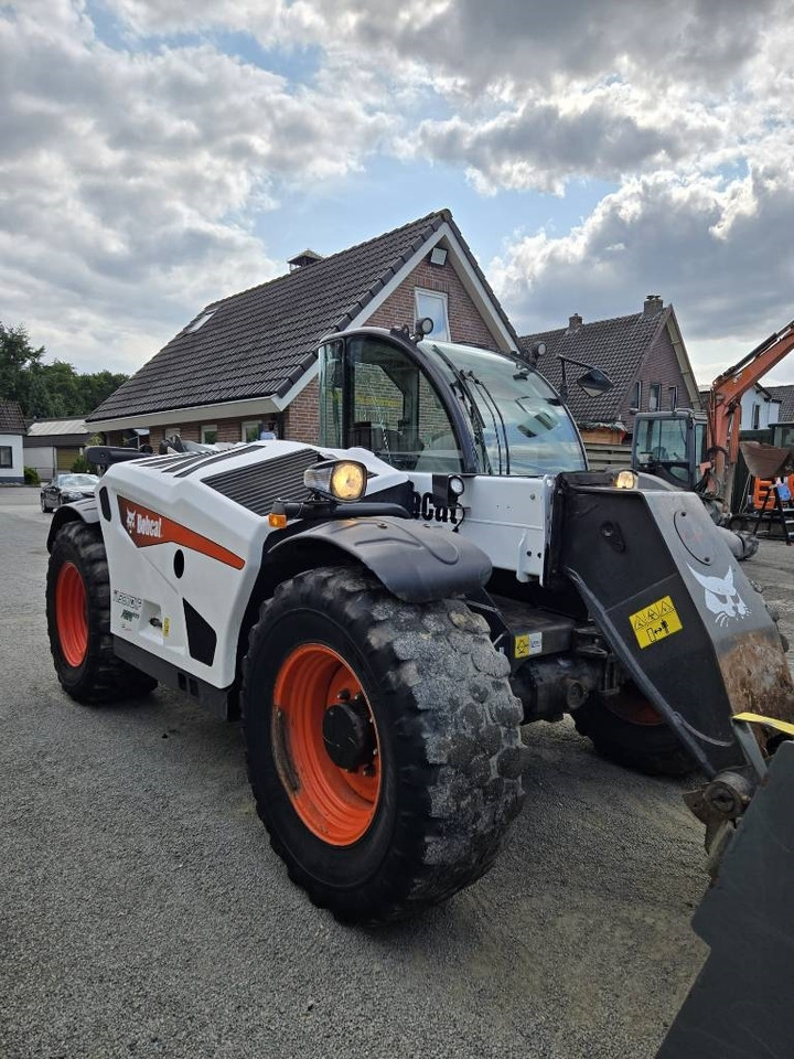 Bobcat TL 38.70 HF AGRI - رافعة تلسكوبية: صور 5 Bobcat TL 38.70 HF AGRI - رافعة تلسكوبية: صور 5
