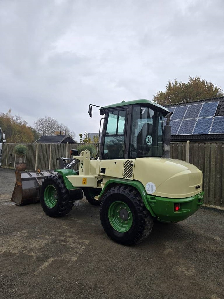 Volvo L 30 B - اللودر بعجل: صور 5 Volvo L 30 B - اللودر بعجل: صور 5