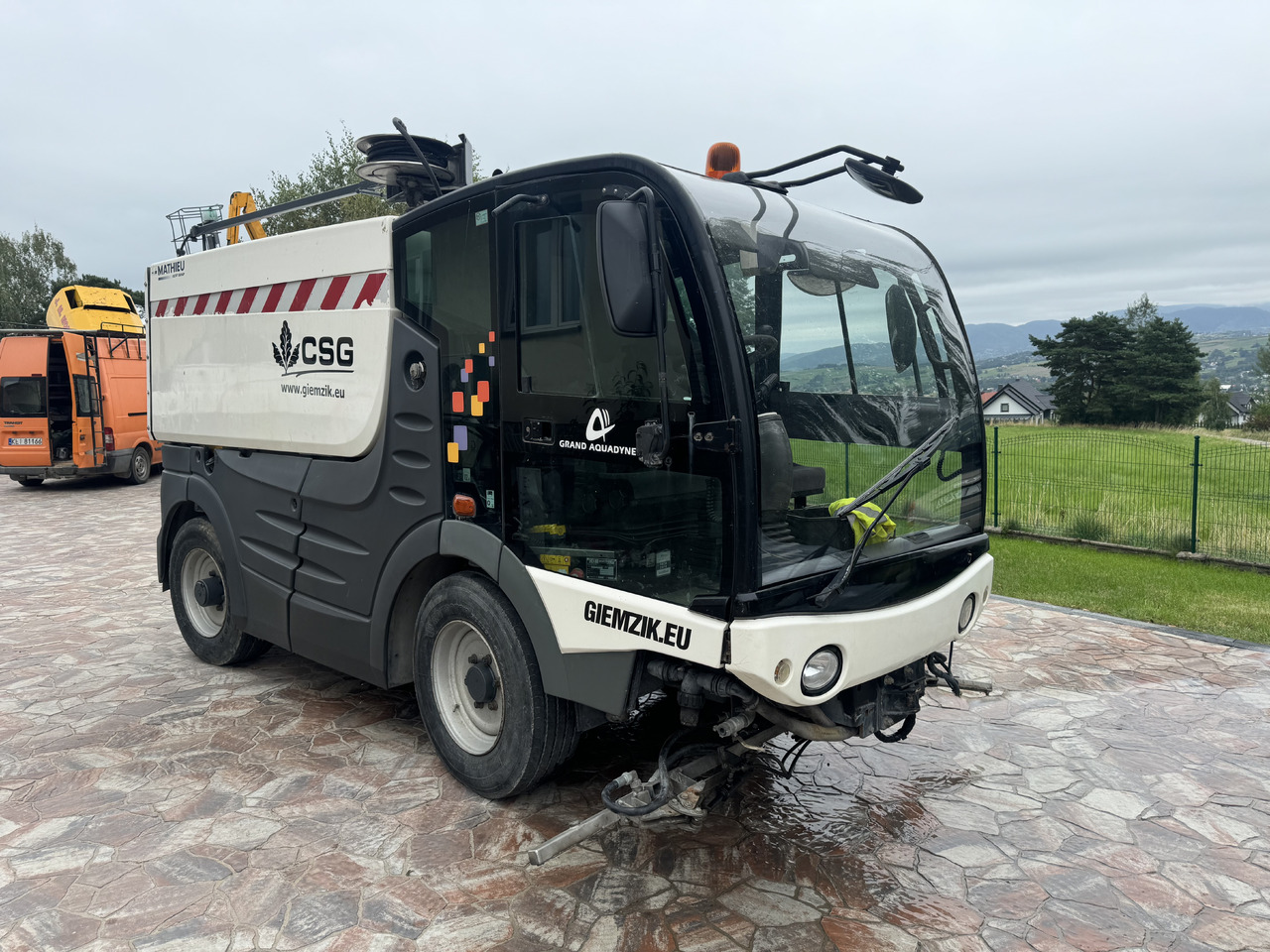 MATHIEU Grand Aquadyne 4000 water truck sprayer HP washer - سياره كنس شوارع: صور 1 MATHIEU Grand Aquadyne 4000 water truck sprayer HP washer - سياره كنس شوارع: صور 1