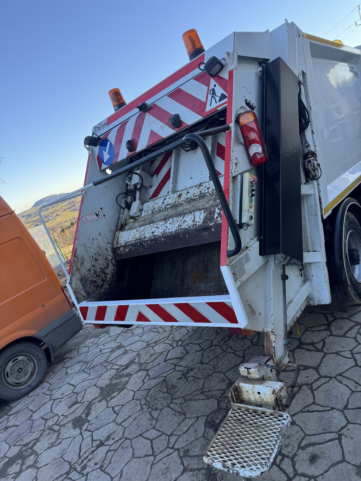 Renault Midlum 180 DXi - شاحنة القمامة: صور 5 Renault Midlum 180 DXi - شاحنة القمامة: صور 5