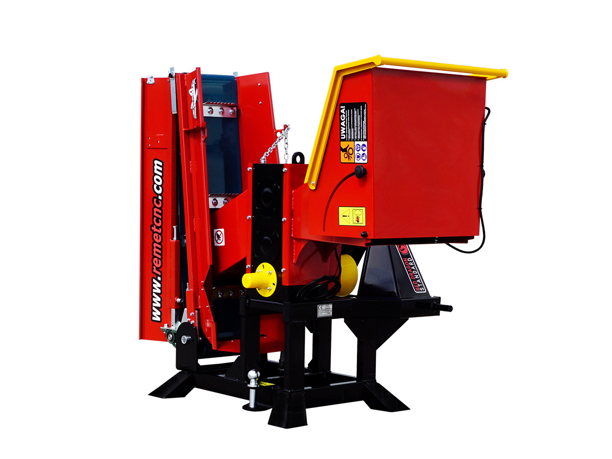 REMET RĘBAK WOM MODEL R-120 + TAŚMOCIĄG 2,3M - ماكينة تقطيع الأغصان: صور 2 REMET RĘBAK WOM MODEL R-120 + TAŚMOCIĄG 2,3M - ماكينة تقطيع الأغصان: صور 2