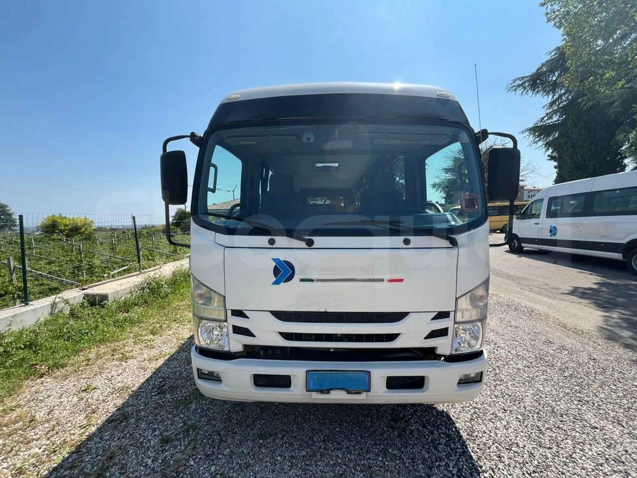 Isuzu P65 - حافلة مدرسية: صور 2 Isuzu P65 - حافلة مدرسية: صور 2