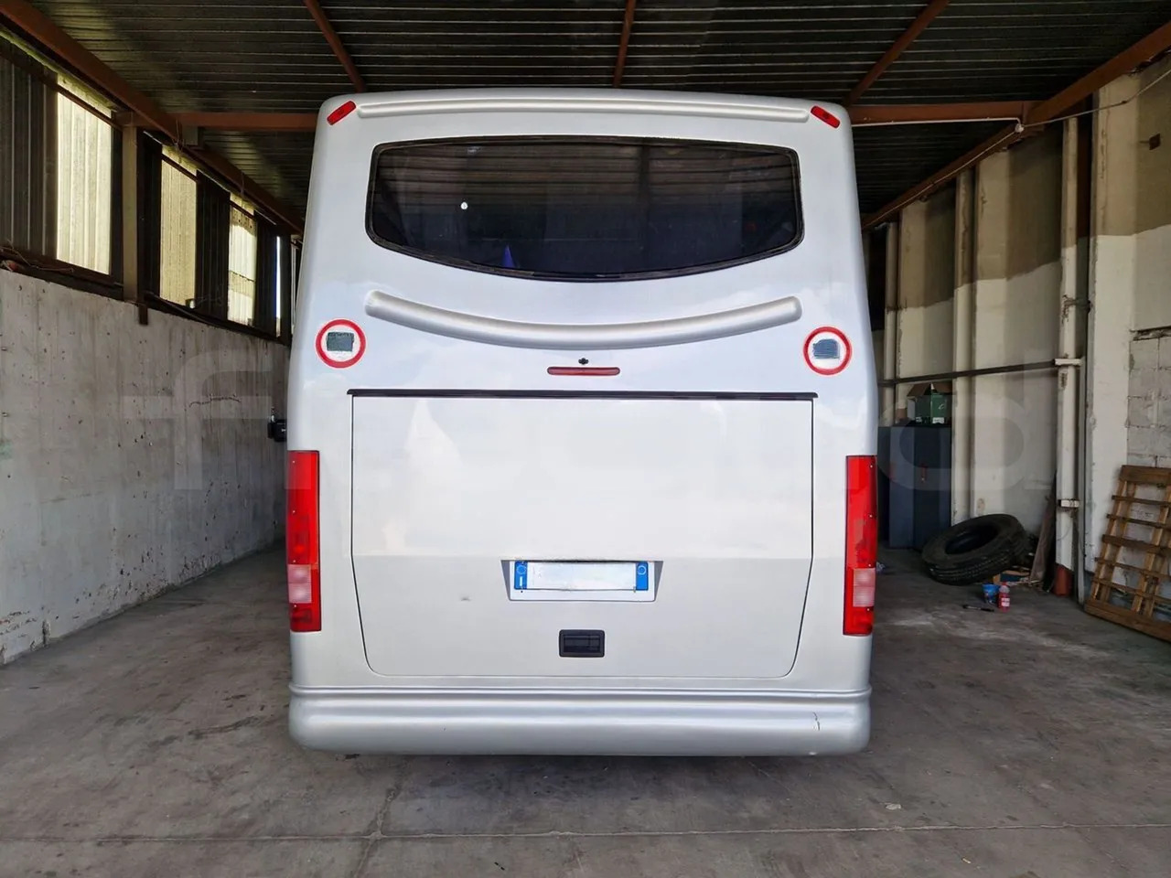 Iveco 65C15/70 - سياحية حافلة: صور 4 Iveco 65C15/70 - سياحية حافلة: صور 4