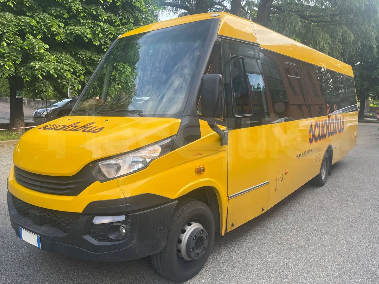 Iveco 70C14G - حافلة مدرسية: صور 4 Iveco 70C14G - حافلة مدرسية: صور 4