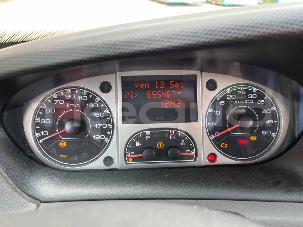 Iveco Daily - سياحية حافلة: صور 3 Iveco Daily - سياحية حافلة: صور 3