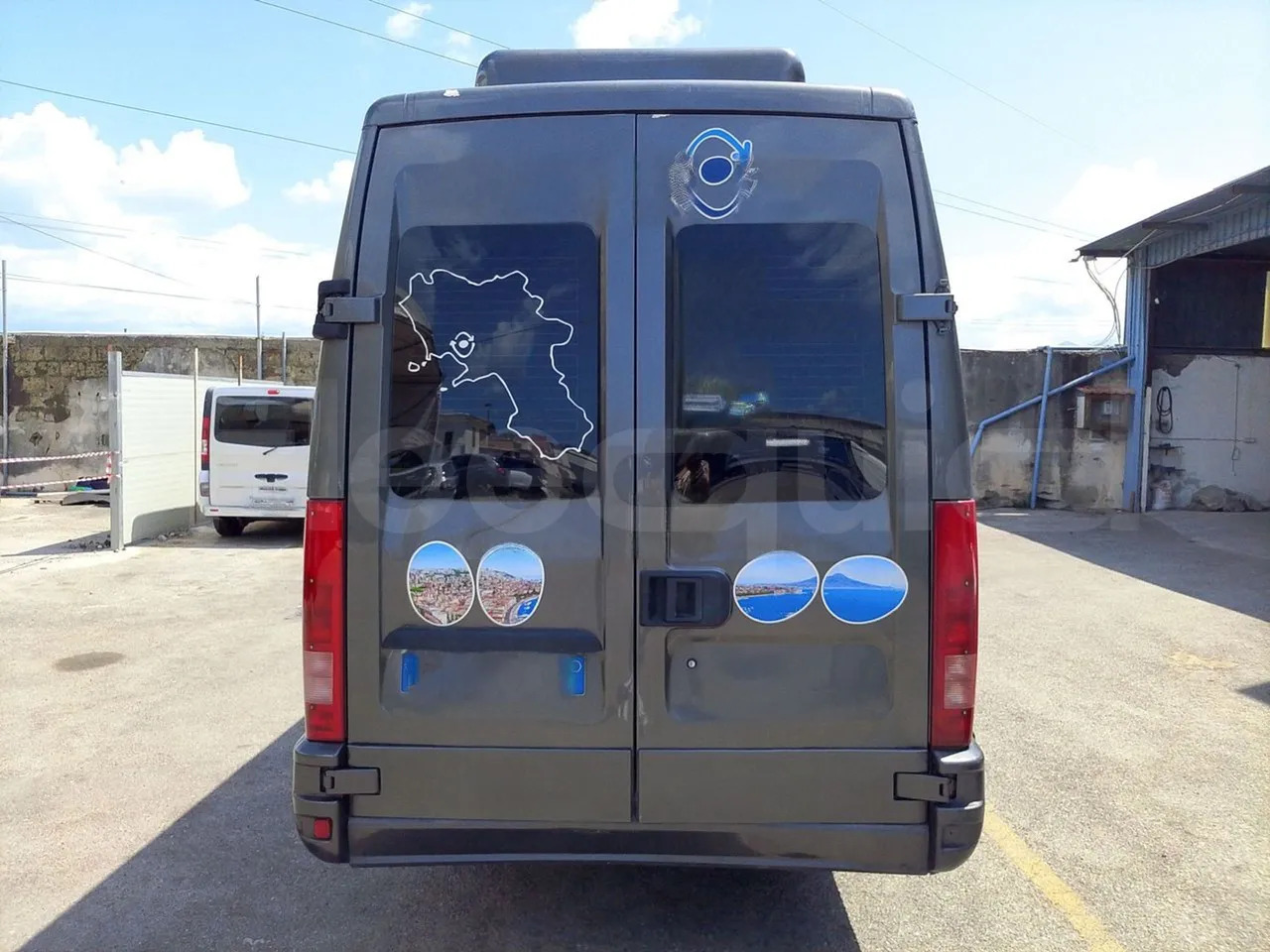 Iveco Daily - حافلة صغيرة, ميكروباص: صور 5 Iveco Daily - حافلة صغيرة, ميكروباص: صور 5