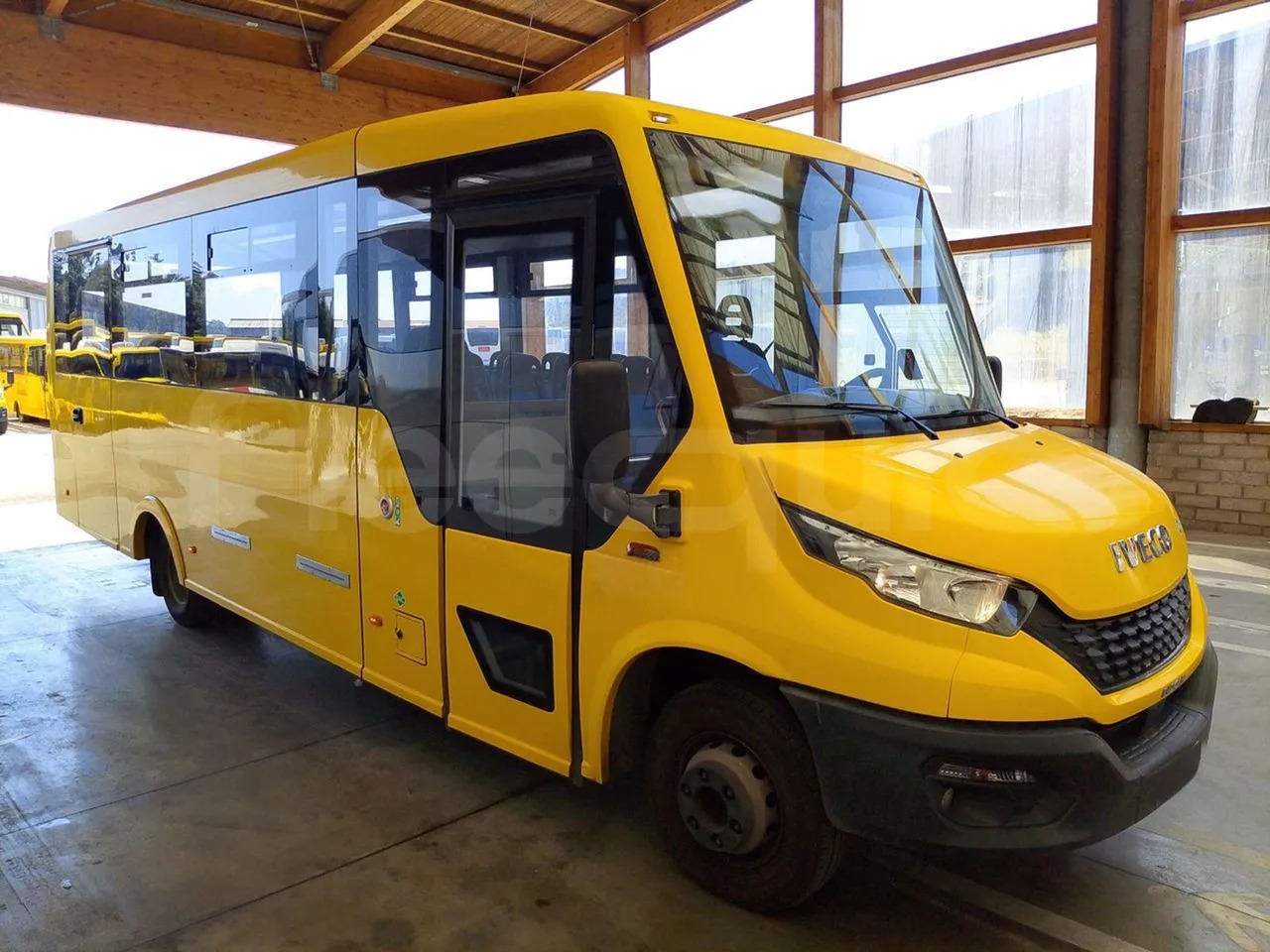 Iveco Indcar - حافلة مدرسية: صور 1 Iveco Indcar - حافلة مدرسية: صور 1