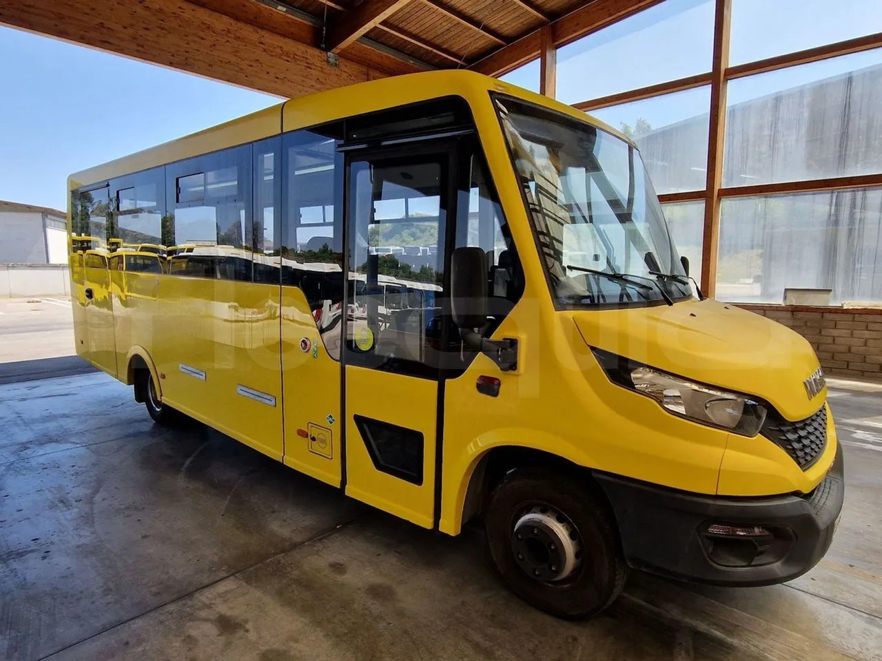 Iveco Indcar - حافلة مدرسية: صور 1 Iveco Indcar - حافلة مدرسية: صور 1