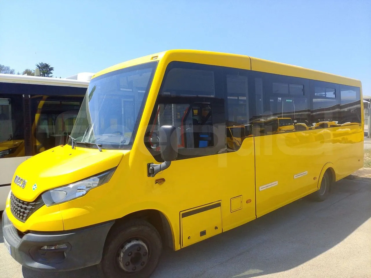 Iveco Indcar - حافلة مدرسية: صور 4 Iveco Indcar - حافلة مدرسية: صور 4