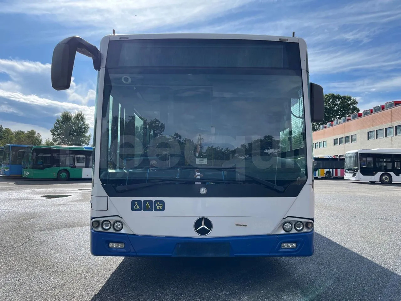 Mercedes-Benz Conecto - النقل الحضري: صور 2 Mercedes-Benz Conecto - النقل الحضري: صور 2