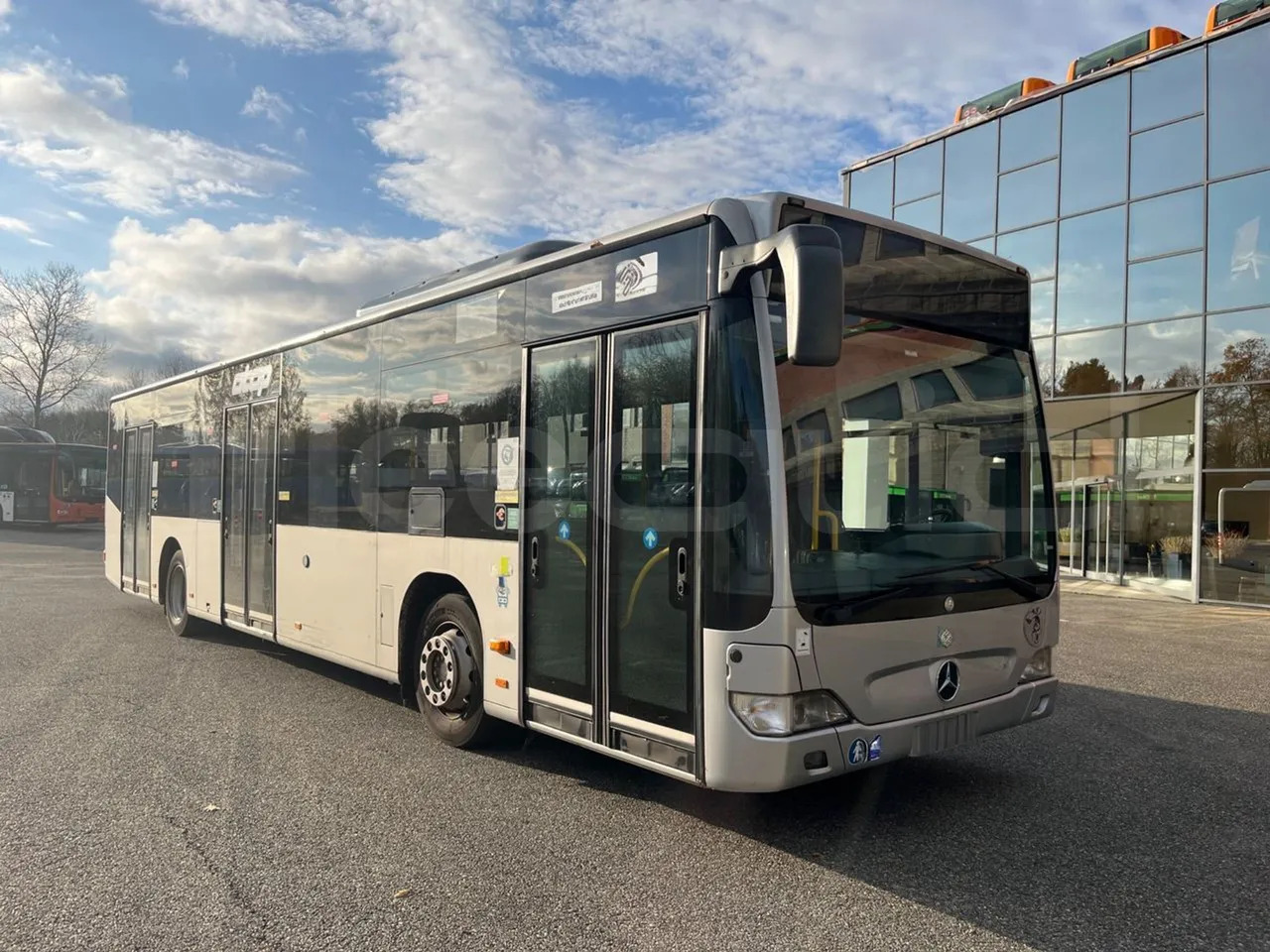 Mercedes-Benz O 530 - النقل الحضري: صور 1 Mercedes-Benz O 530 - النقل الحضري: صور 1
