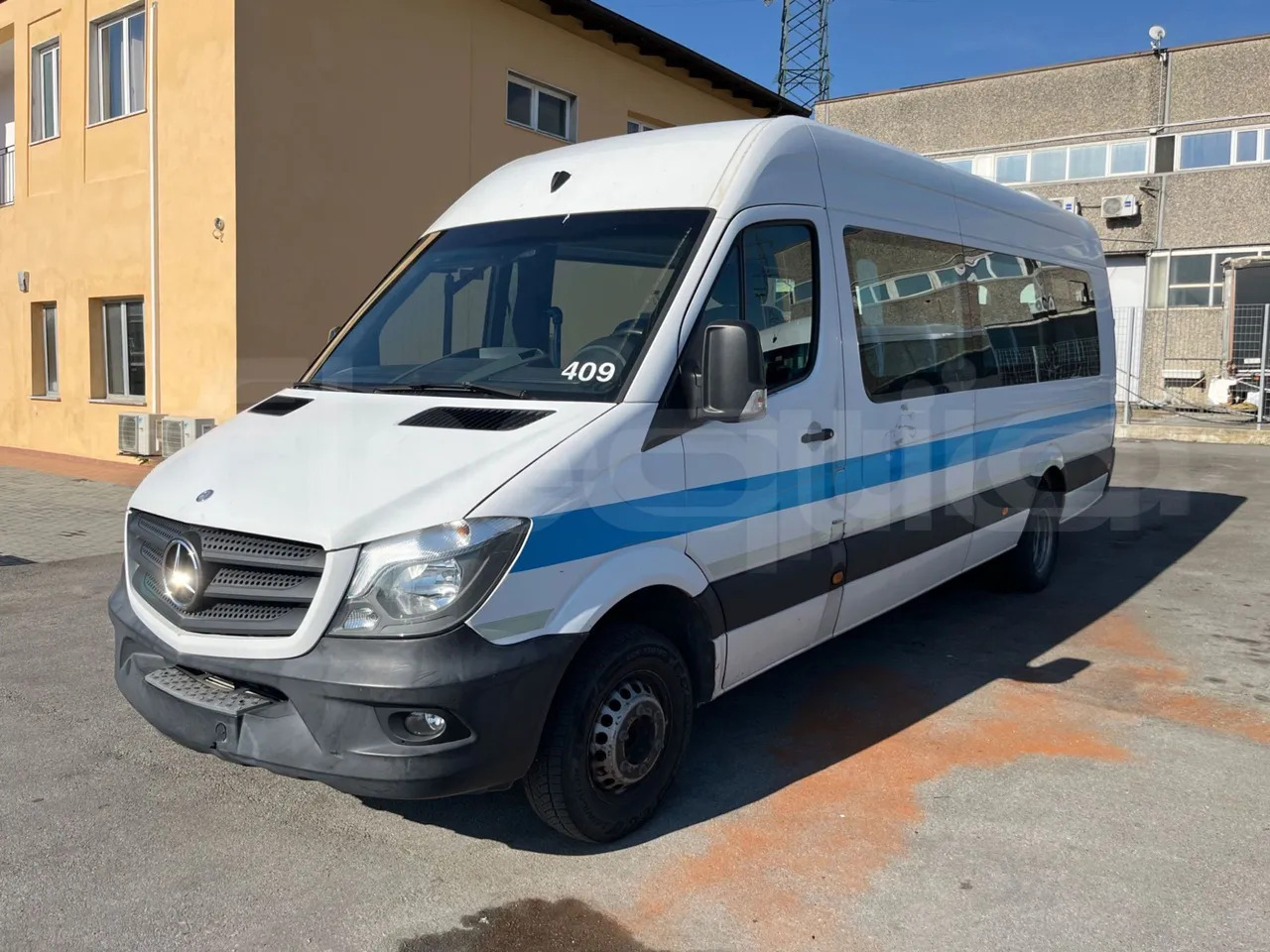 Mercedes-Benz Sprinter - حافلة صغيرة, ميكروباص: صور 4 Mercedes-Benz Sprinter - حافلة صغيرة, ميكروباص: صور 4