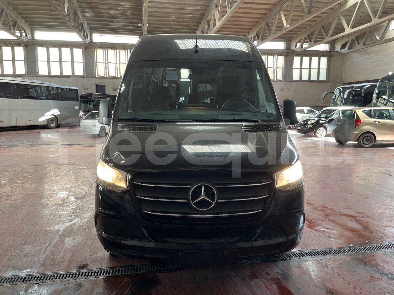 Mercedes-Benz Sprinter - سياحية حافلة: صور 2 Mercedes-Benz Sprinter - سياحية حافلة: صور 2