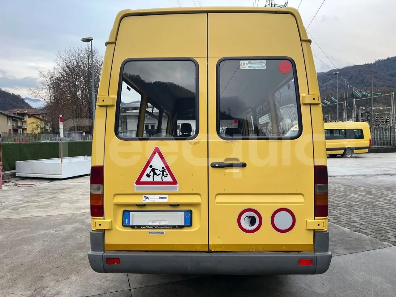 Mercedes-Benz Sprinter - حافلة صغيرة, ميكروباص: صور 5 Mercedes-Benz Sprinter - حافلة صغيرة, ميكروباص: صور 5