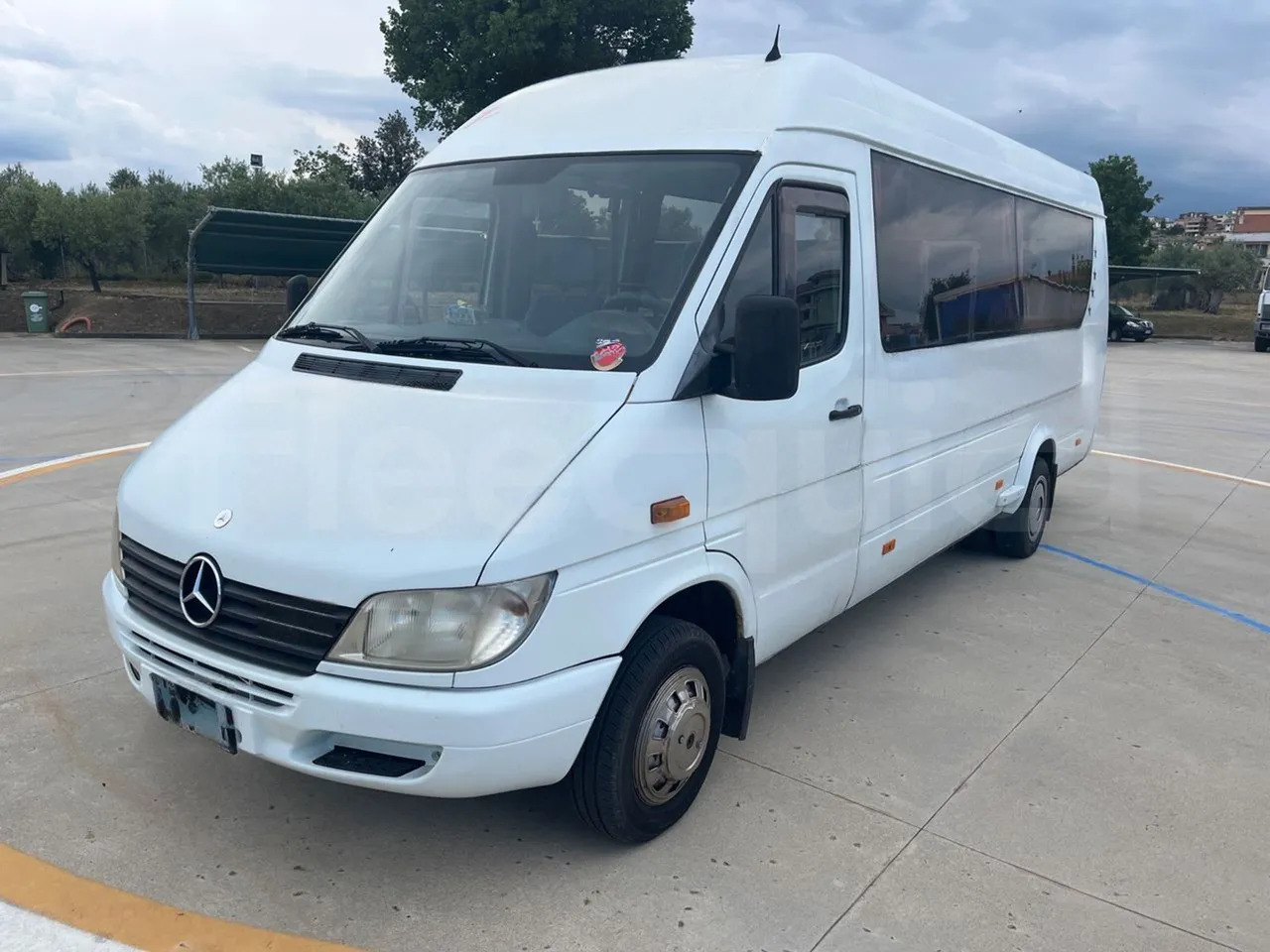 Mercedes-Benz Sprinter - حافلة صغيرة, ميكروباص: صور 4 Mercedes-Benz Sprinter - حافلة صغيرة, ميكروباص: صور 4