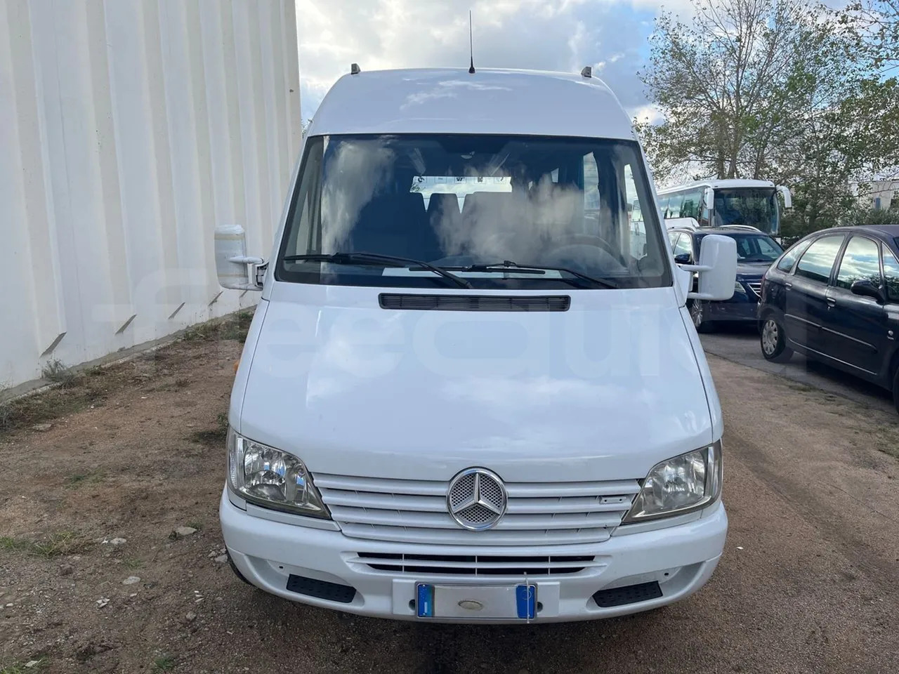 Mercedes-Benz Sprinter - حافلة صغيرة, ميكروباص: صور 2 Mercedes-Benz Sprinter - حافلة صغيرة, ميكروباص: صور 2