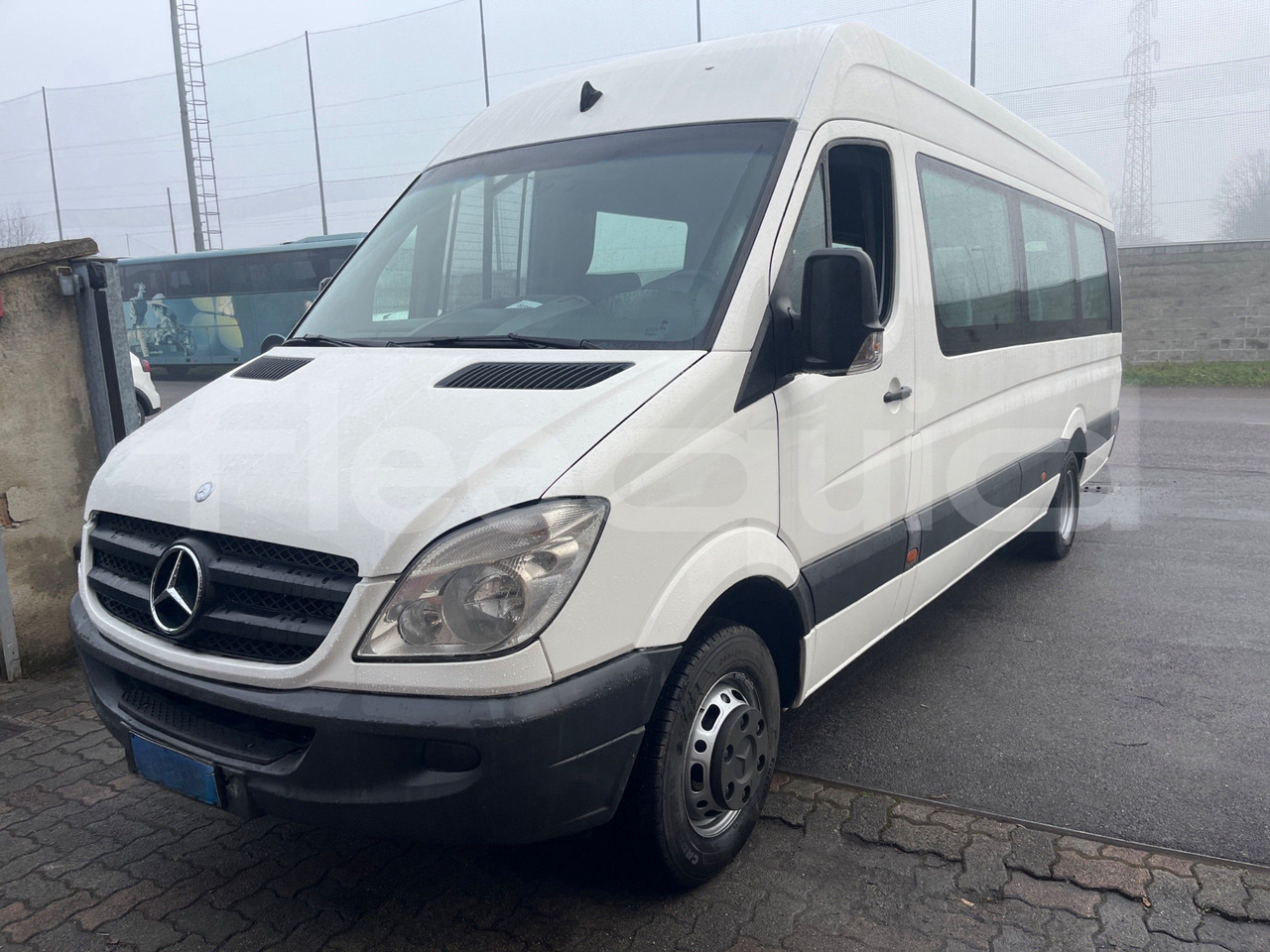 Mercedes-Benz Sprinter - حافلة صغيرة, ميكروباص: صور 4 Mercedes-Benz Sprinter - حافلة صغيرة, ميكروباص: صور 4