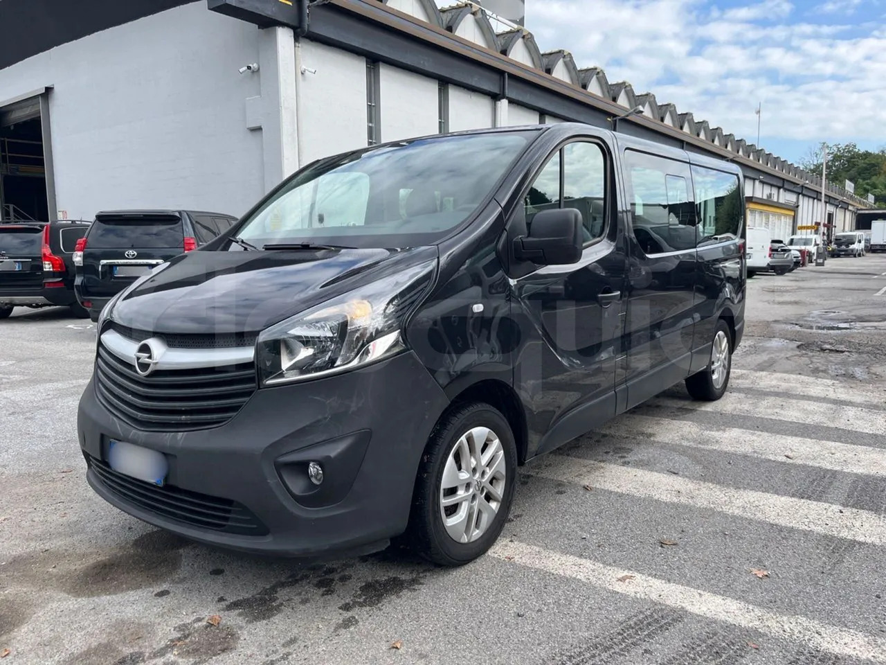 Opel Vivaro - B - حافلة صغيرة, ميكروباص: صور 4 Opel Vivaro - B - حافلة صغيرة, ميكروباص: صور 4