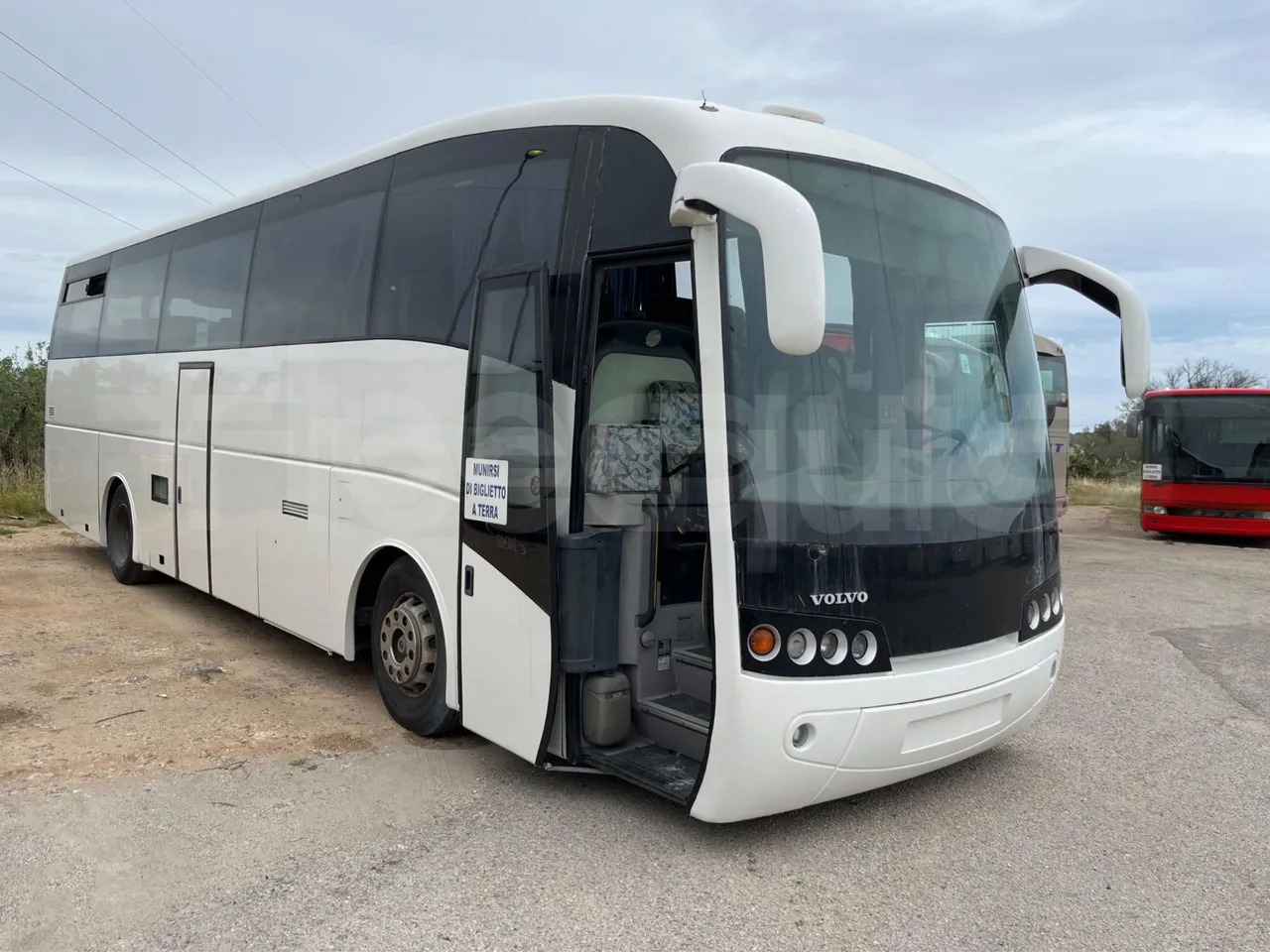 Volvo B12 - سياحية حافلة: صور 1 Volvo B12 - سياحية حافلة: صور 1