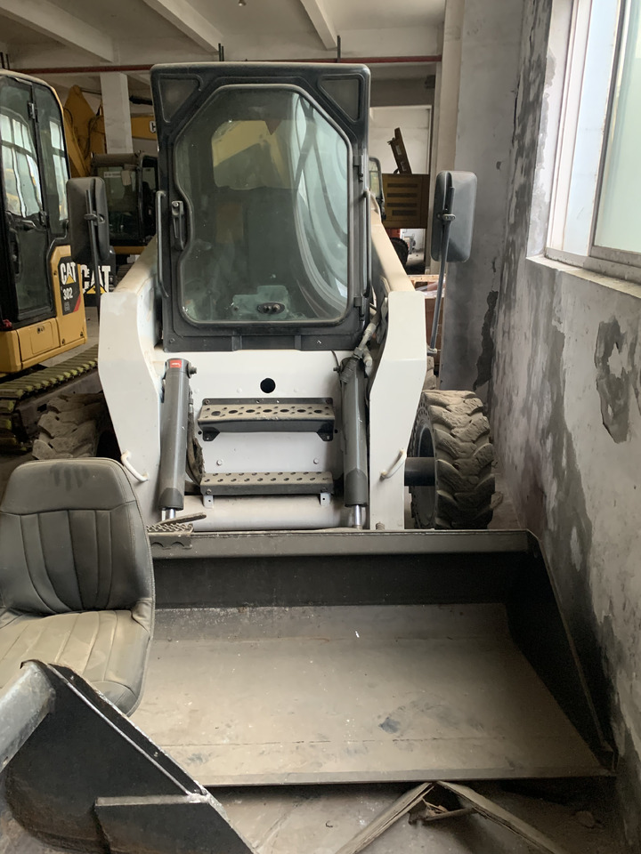 شيول صغير BOBCAT S185: صور 7