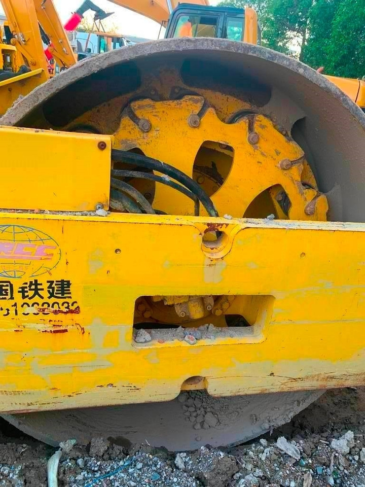 مدحلة الأسفلت Bomag BW 225 D-3: صور 7