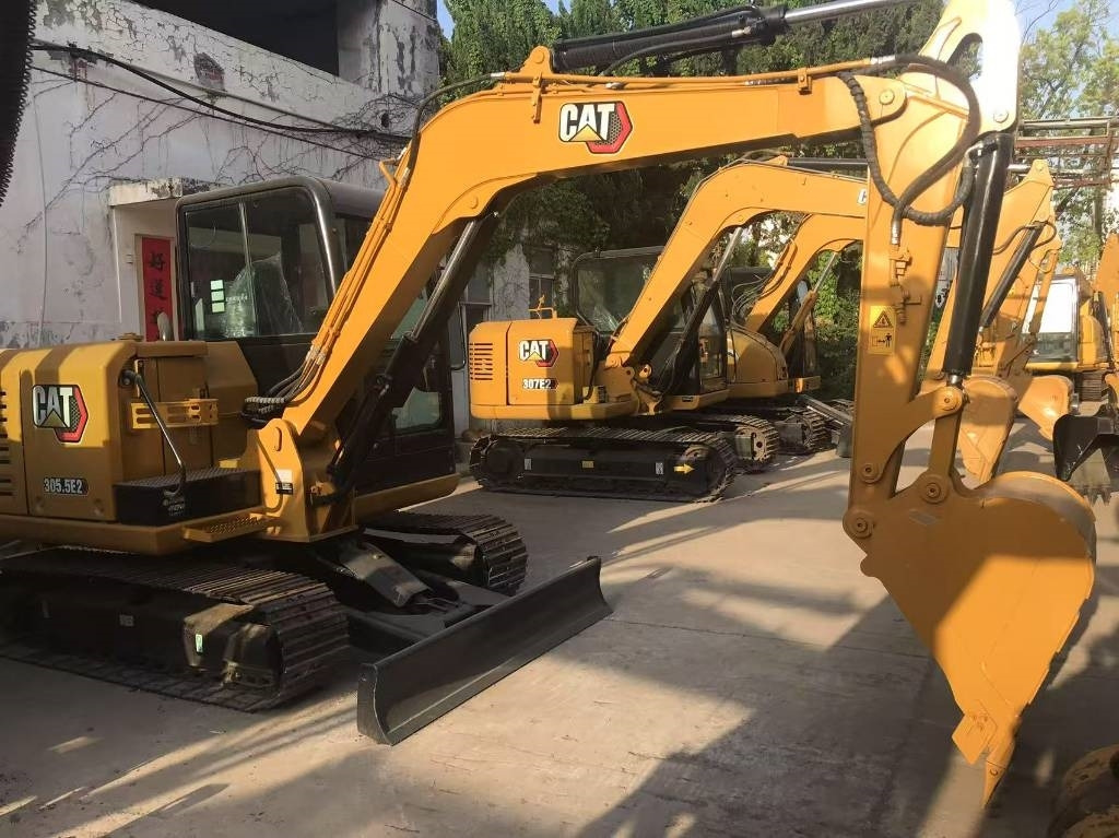 CAT 305.5E2 - حفارات زحافة: صور 2 CAT 305.5E2 - حفارات زحافة: صور 2