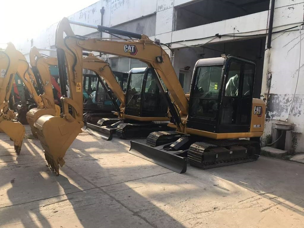 CAT 305.5E2 - حفارات زحافة: صور 1 CAT 305.5E2 - حفارات زحافة: صور 1