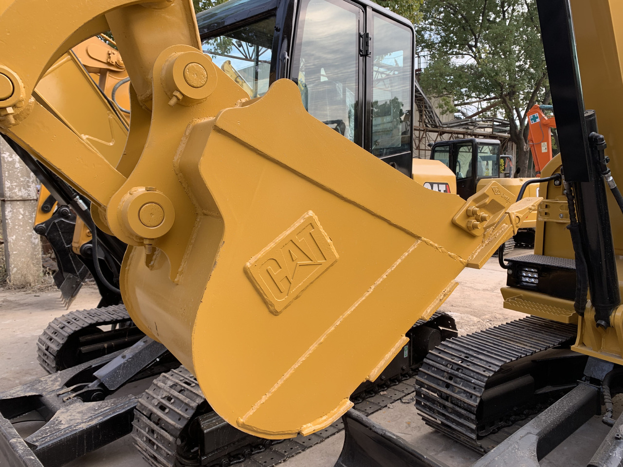 CATERPILLAR 305.5E2 - حفارات زحافة: صور 3 CATERPILLAR 305.5E2 - حفارات زحافة: صور 3