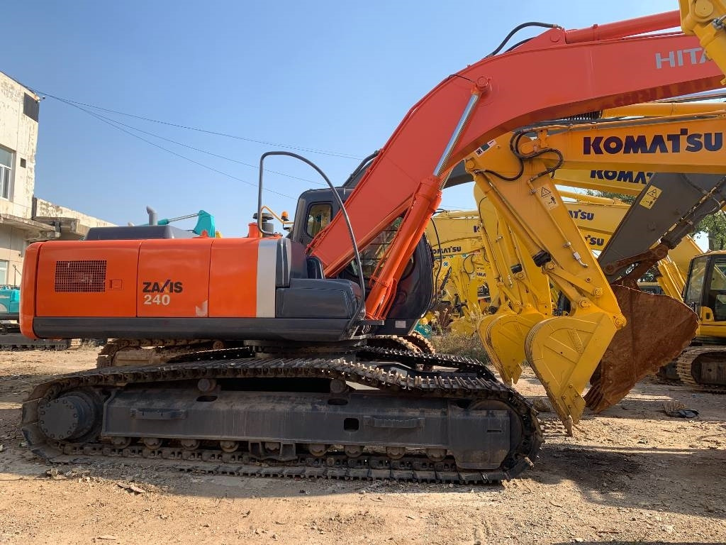 Hitachi Zaxis 240 - حفارات زحافة: صور 2 Hitachi Zaxis 240 - حفارات زحافة: صور 2