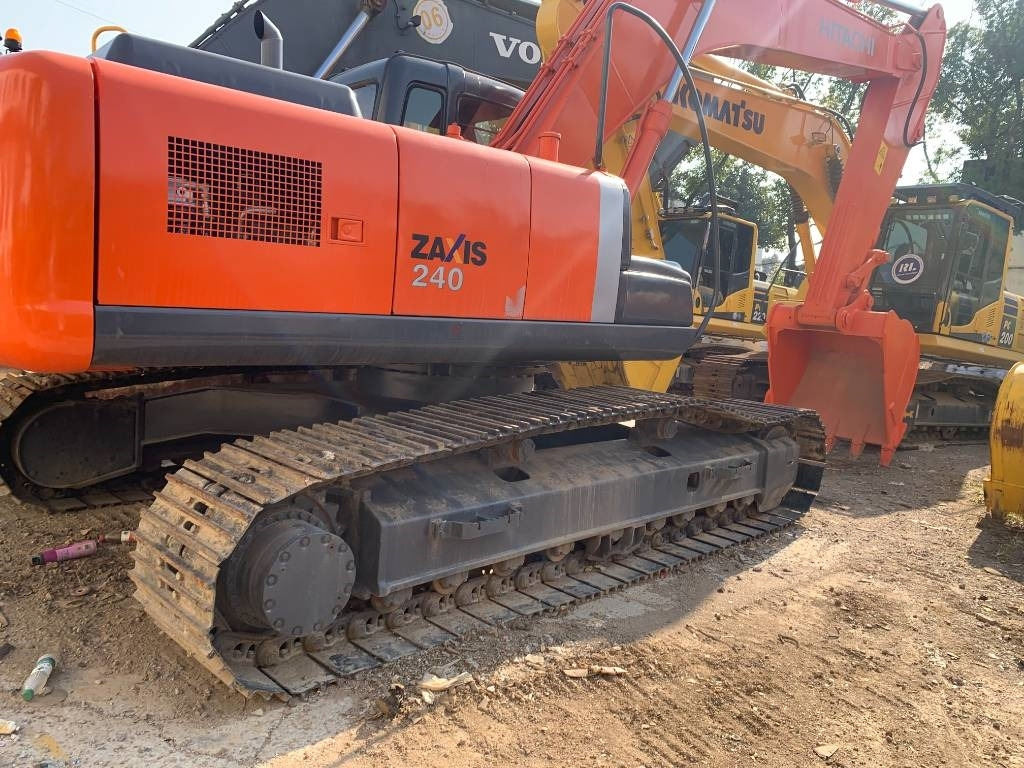 Hitachi Zaxis 240 - حفارات زحافة: صور 3 Hitachi Zaxis 240 - حفارات زحافة: صور 3