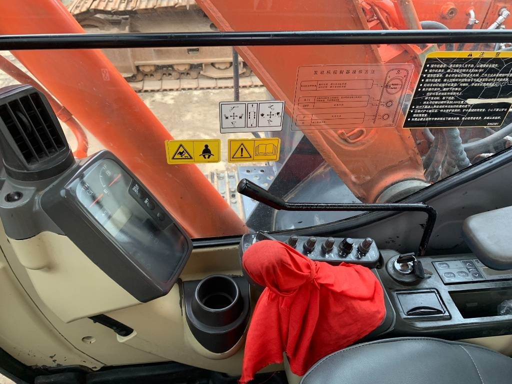 Hitachi Zaxis 70  إيجار Hitachi Zaxis 70: صور 16