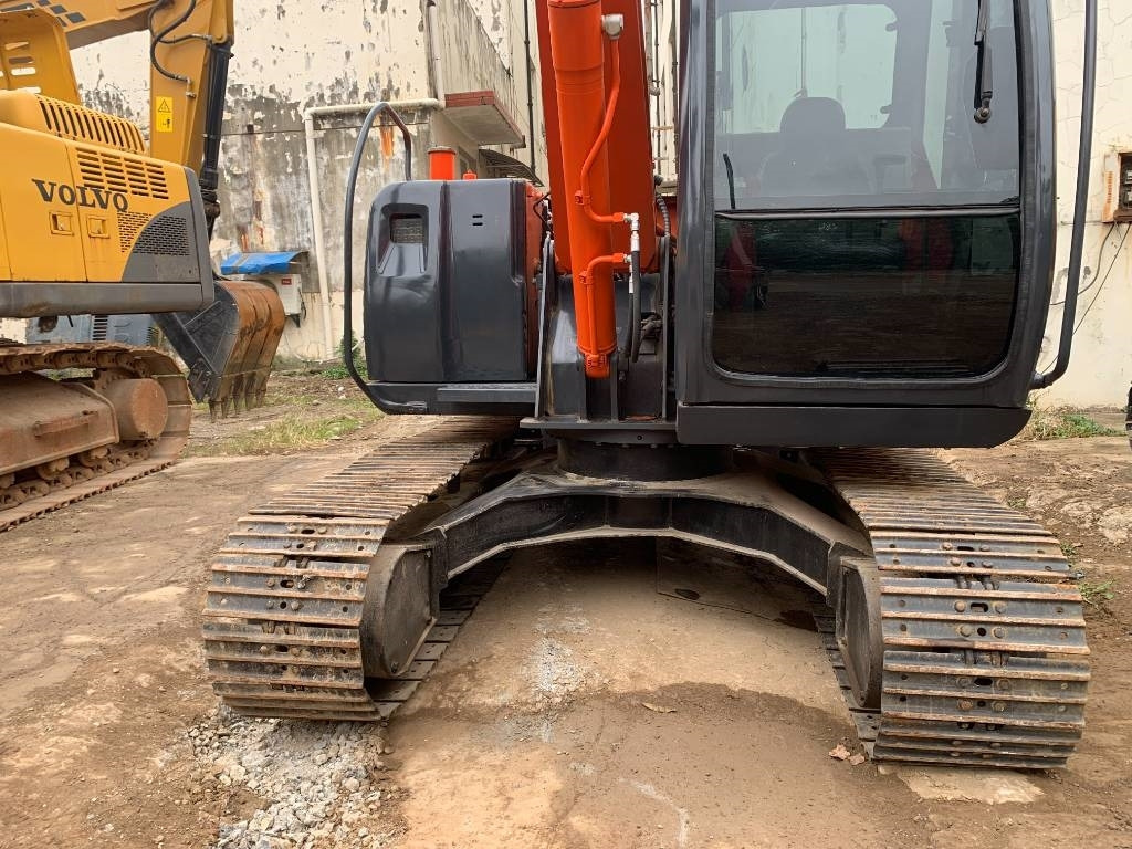 Hitachi Zaxis 70  إيجار Hitachi Zaxis 70: صور 11
